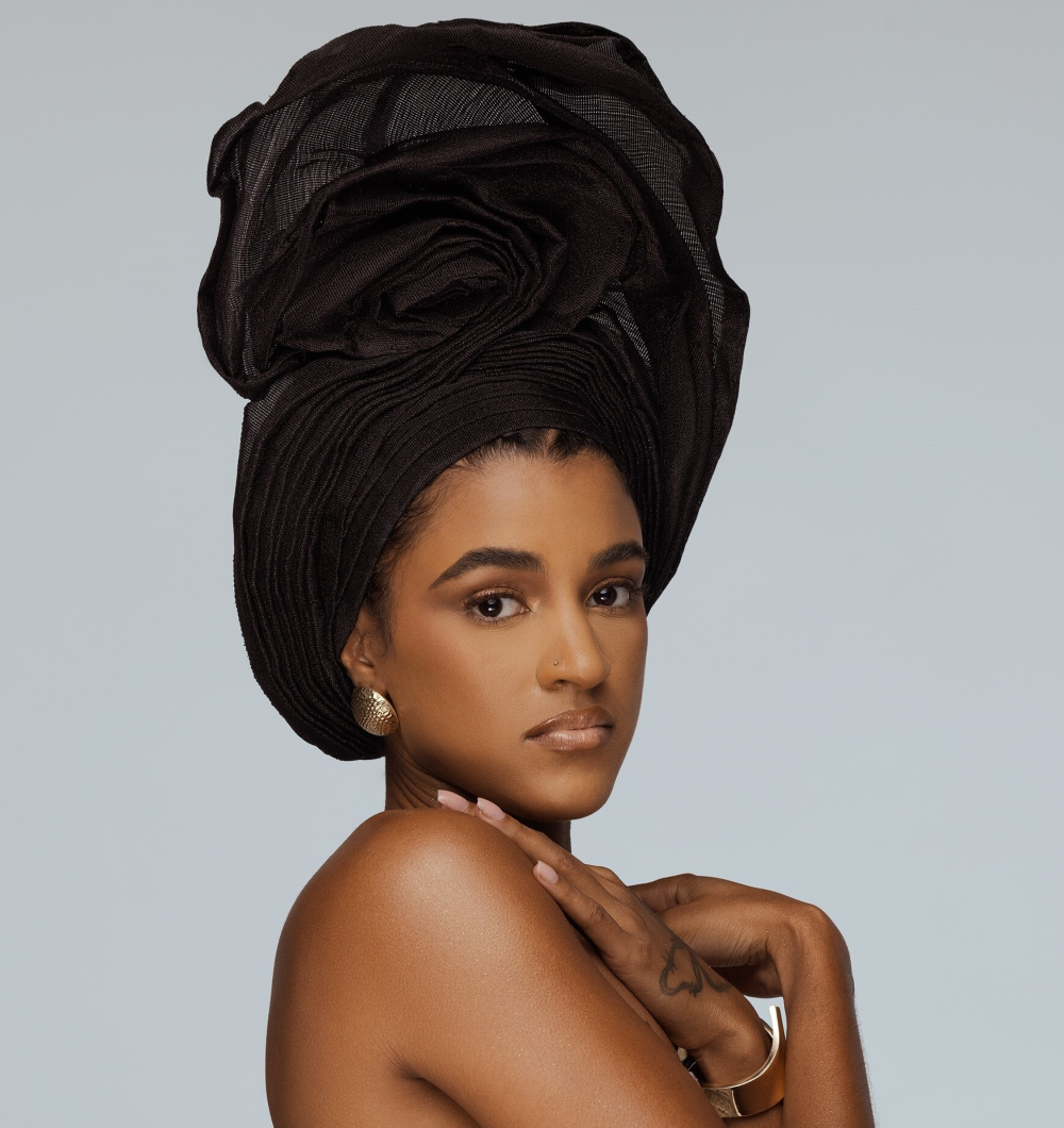 Angelina Swann-African black autogele