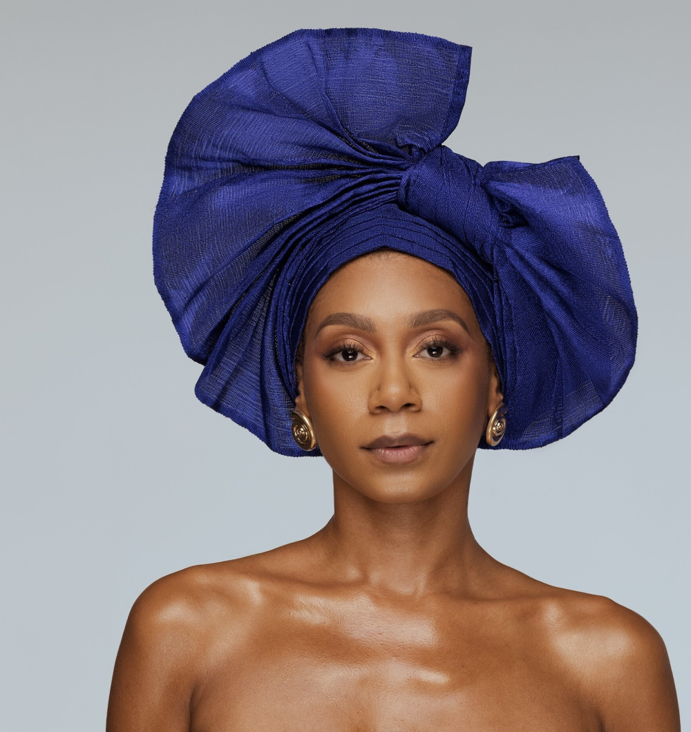 Angelina Swann Blue gele with bow