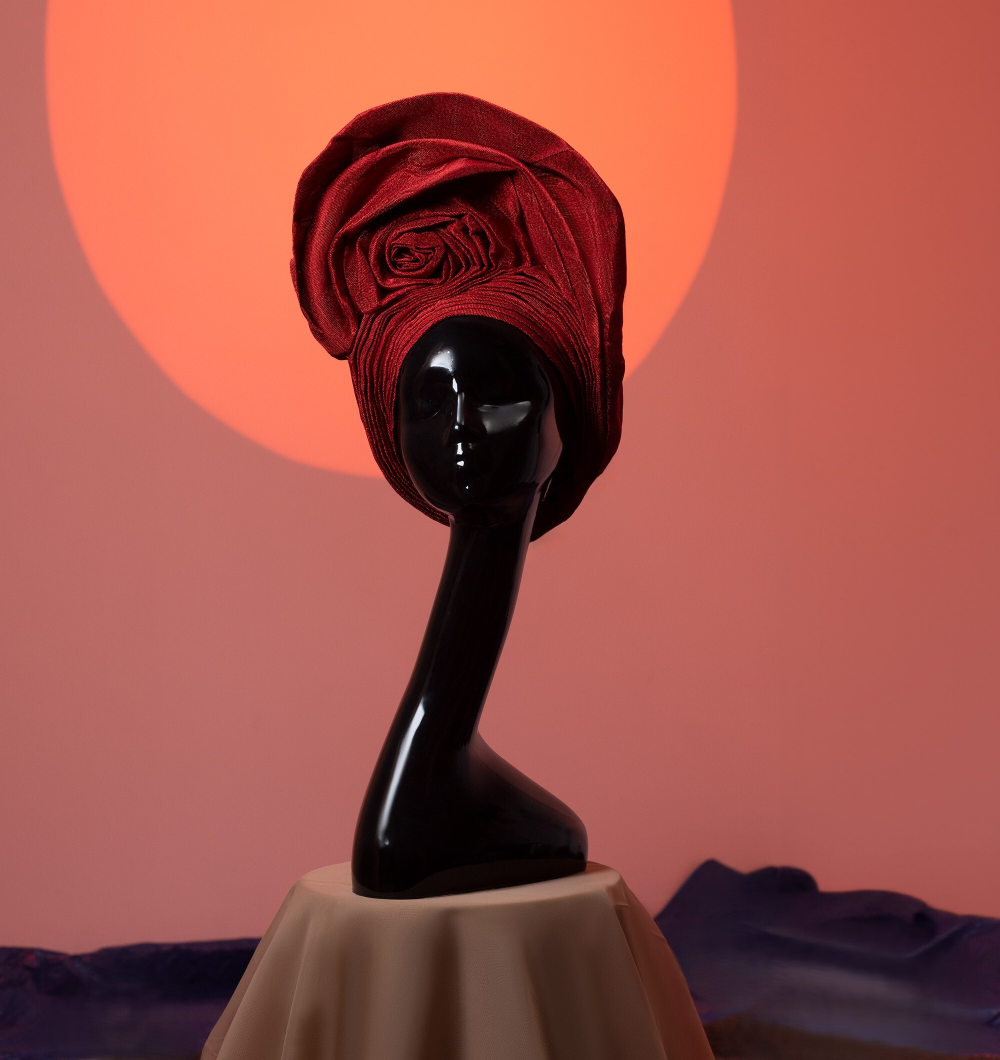 Angelina Swann: Nigerian red roseautogele