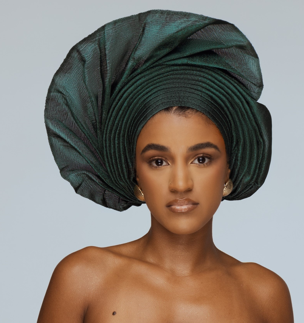 Angelina Swann-green fan gele