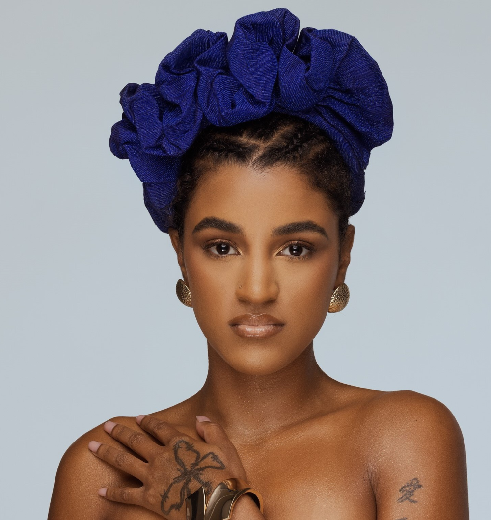 Angelina Swann: Blue flower autogele