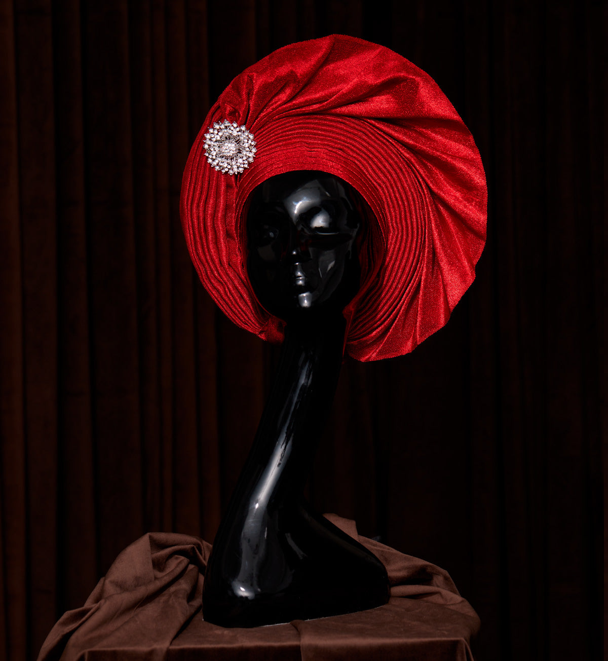 Angelina Swann Wide pleats autogele